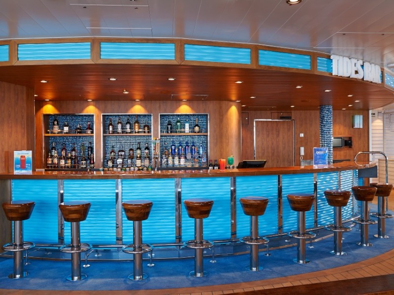 Carnival Croisière Encounter Bar