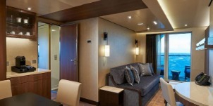 Croisière NCL Norwegian Joy The Haven Penthouse face à l'avant (proue) avec balcon