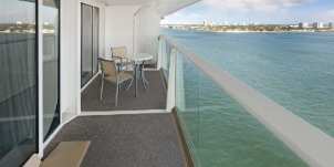 Croisiere RCI Royal Caribbean International Allure Suite Junior Adaptée avec balcon