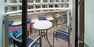 Croisière RCI Royal Caribbean International Allure of the Seas Balcon avec Vue sur le Boardwalk