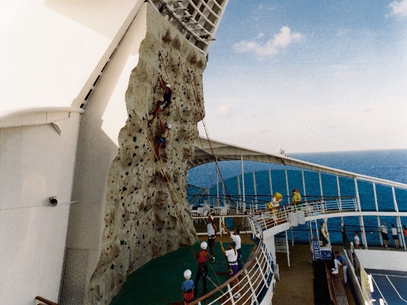 Croisière RCI Royal Caribbean Navigator of the Seas Mur d'escalade
