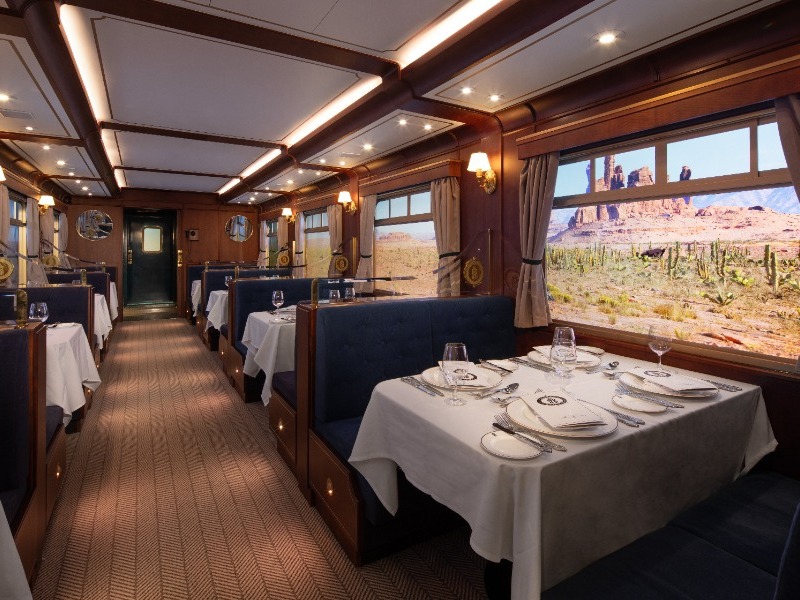 Croisière RCI Royal Caribbean Utopia of the Seas Royal Railway