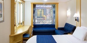 Croisiere Rci Royal Caribbean Vision Of The Seas Promenade Vue Intérieure