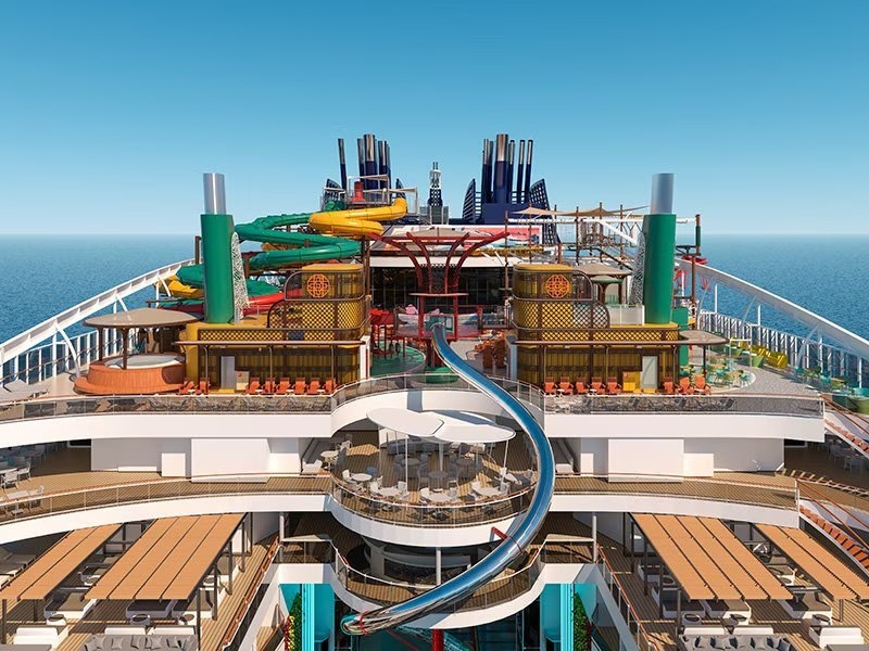 MSC World Asia Glissades