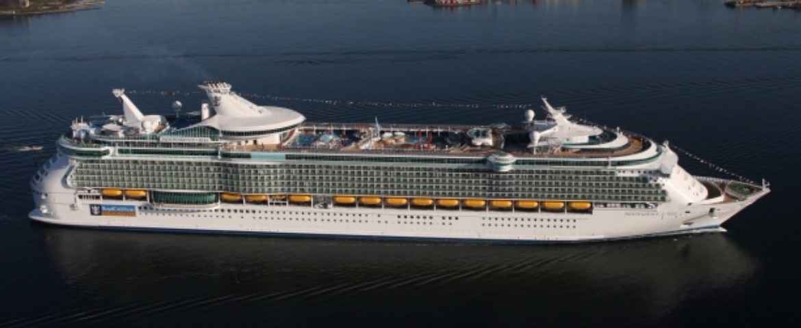 royal caribbean cruises independence of the seas navire croisière 