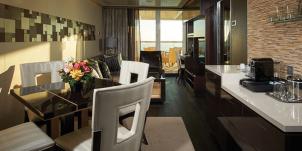 ncl-norwegian-cruise-line-escape-thehaven